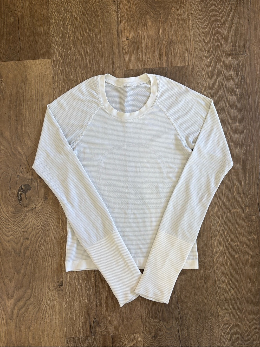 lululemon athletica white Long-Sleeve swiftly tech Top